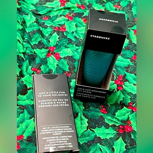 NWT SET✨2 Starbucks 2022🎄Holiday Gradient Bling Tumbler Keychain Ornaments - Picture 7 of 7